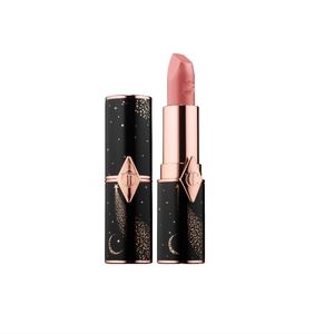 Charlotte Tilbury  hot lips